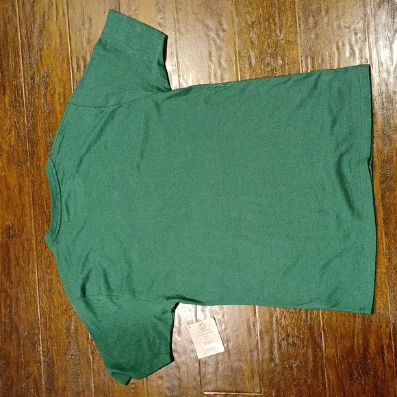NWT Green Short Sleeve T Shirt w/ "Lucky" size Small - Picture 2 of 2